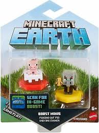 Minecraft Mini Figure Set Pigging Out Pig and Undying Evoker 2 Pack includes Ear