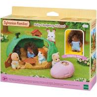 Sylvanian Families 5453 Baby Hedgehog Hideout Playset, Multicolored